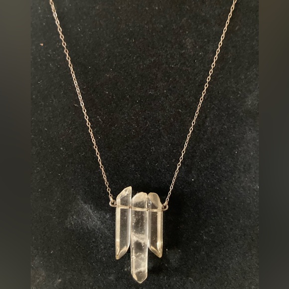 CLEAR CRYSTAL QUARTZ NECKLACES - Picture 4 of 16